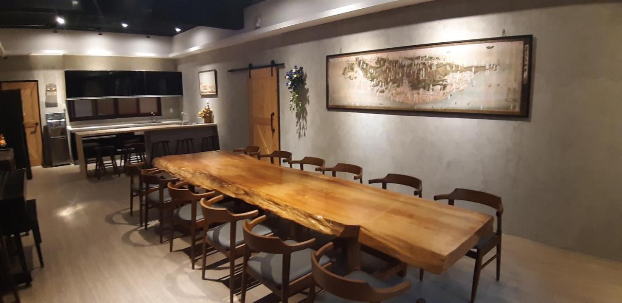 藏風民宿the Wind Guesthouse 2022 ไถหนาน ภายนอก รูปภาพ