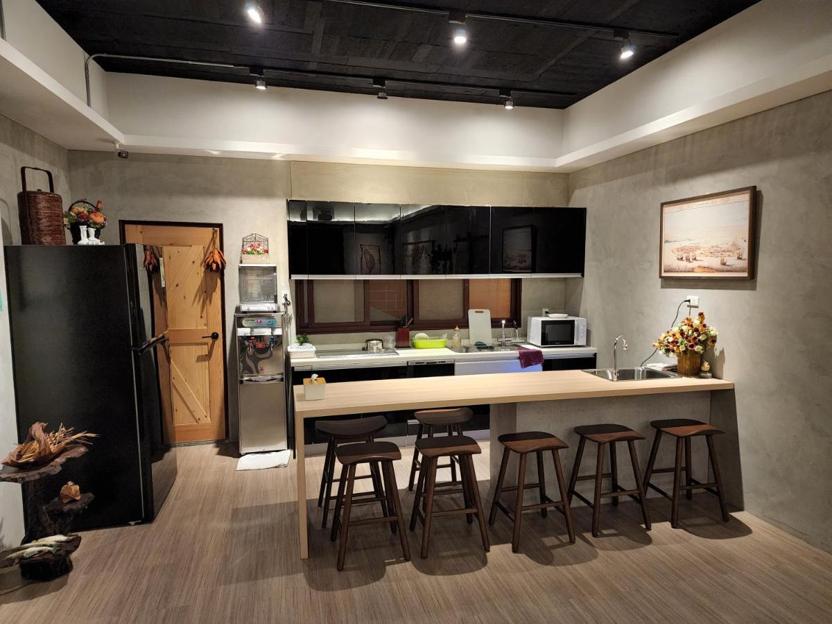 藏風民宿the Wind Guesthouse 2022 ไถหนาน ภายนอก รูปภาพ