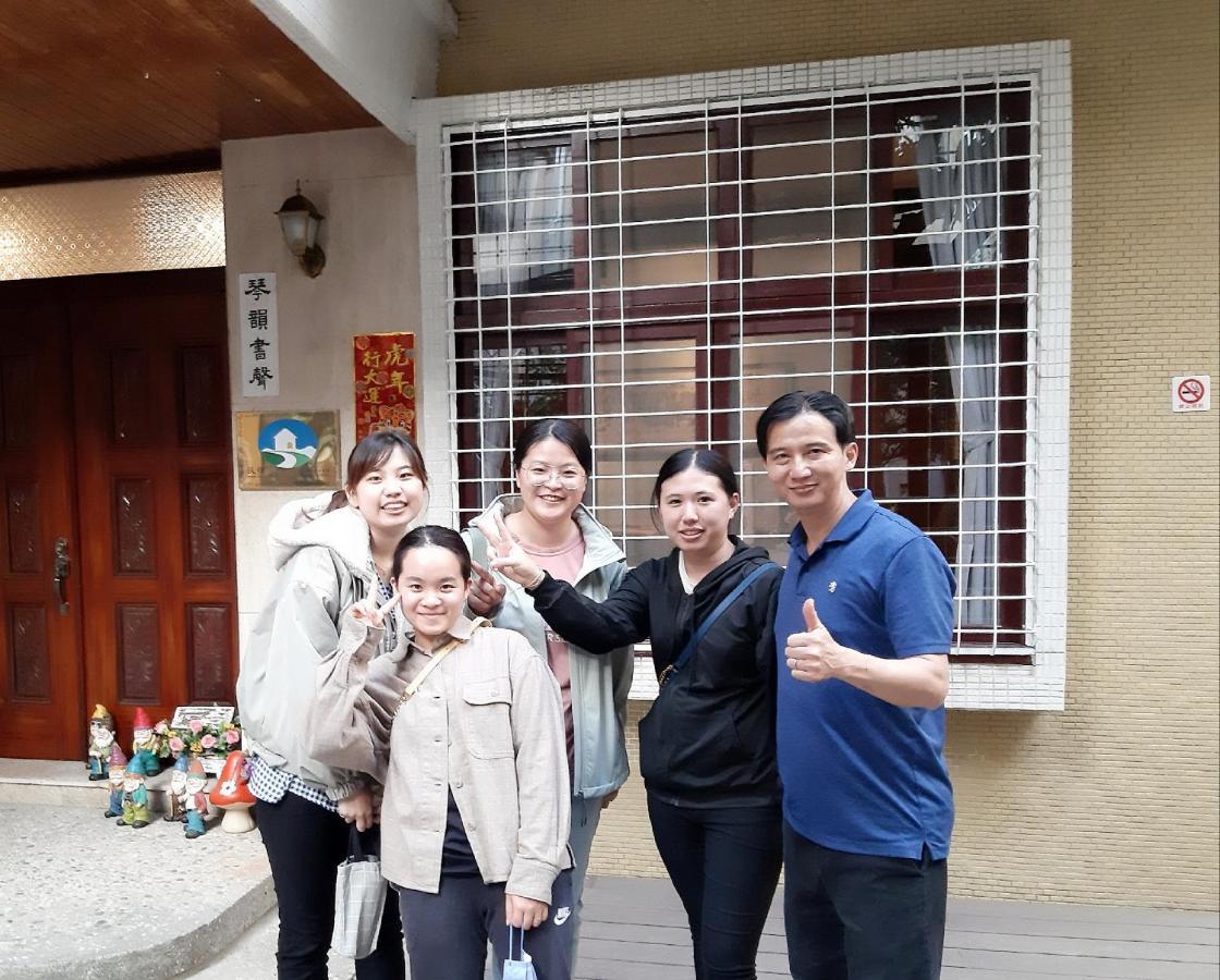 藏風民宿the Wind Guesthouse 2022 ไถหนาน ภายนอก รูปภาพ